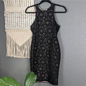 ⭐ H&M Black Floral Lace Dress